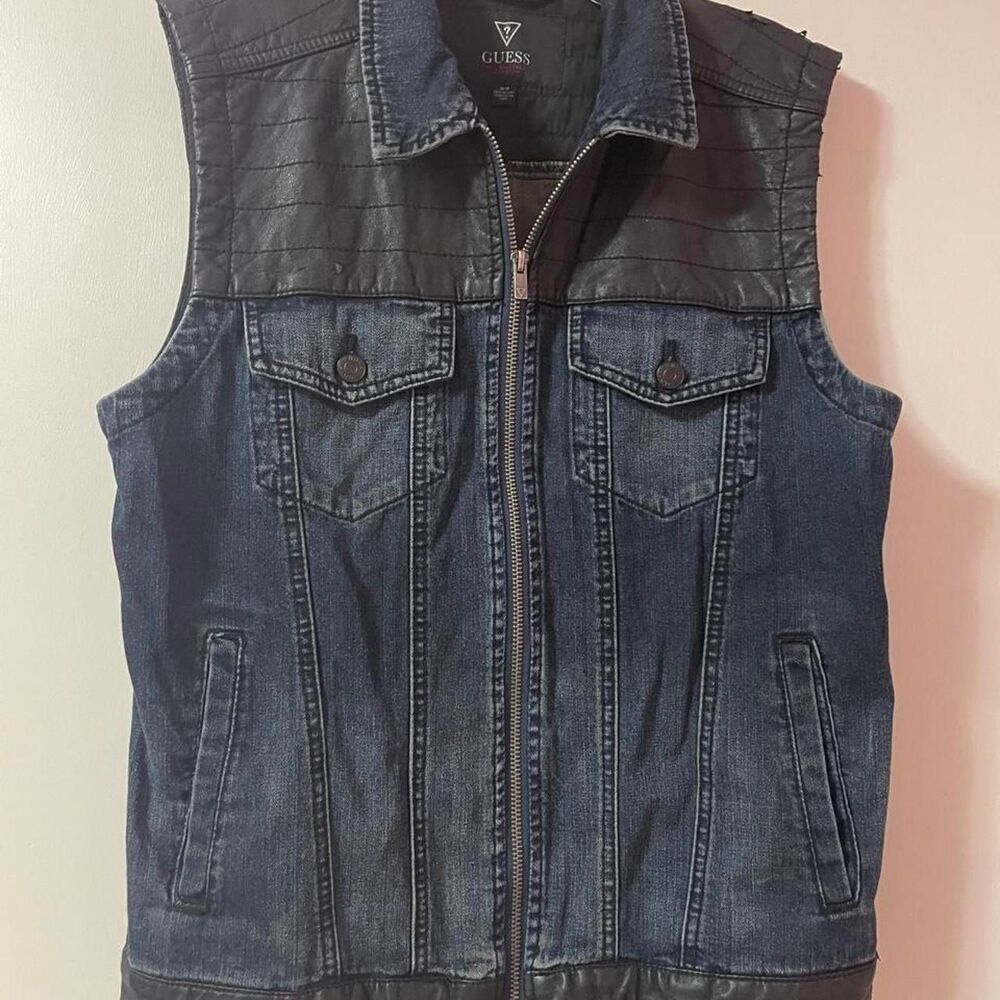 Guess Men's Navy and Blue Gilet